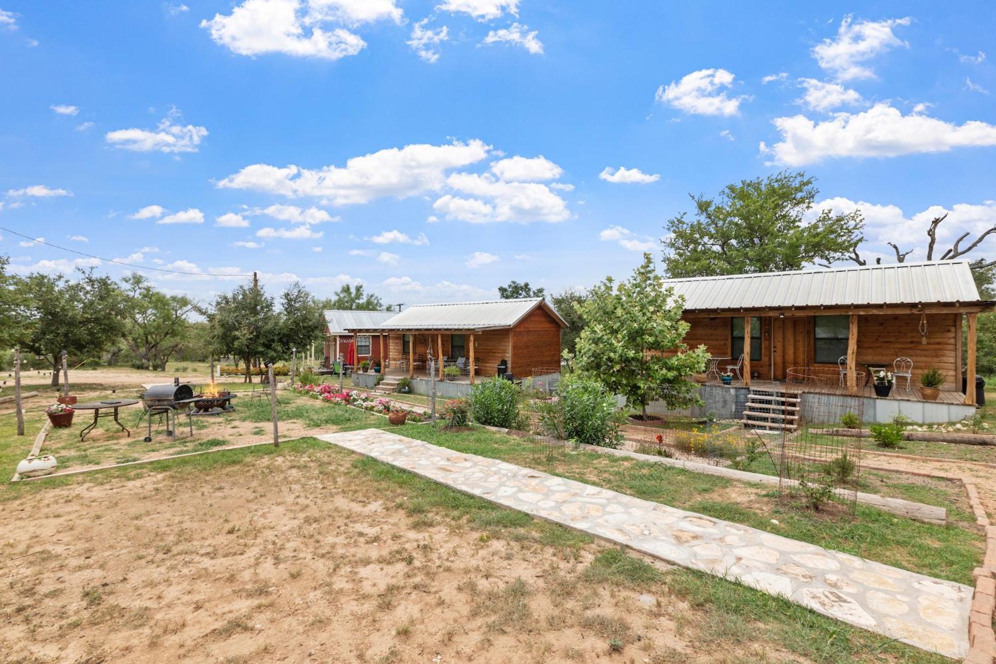 Hr Cabin 4 - The Sunflower Cottage Fredericksburg Exterior photo